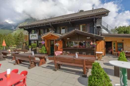 Orsières Auberge Des Glaciers מראה חיצוני תמונה
